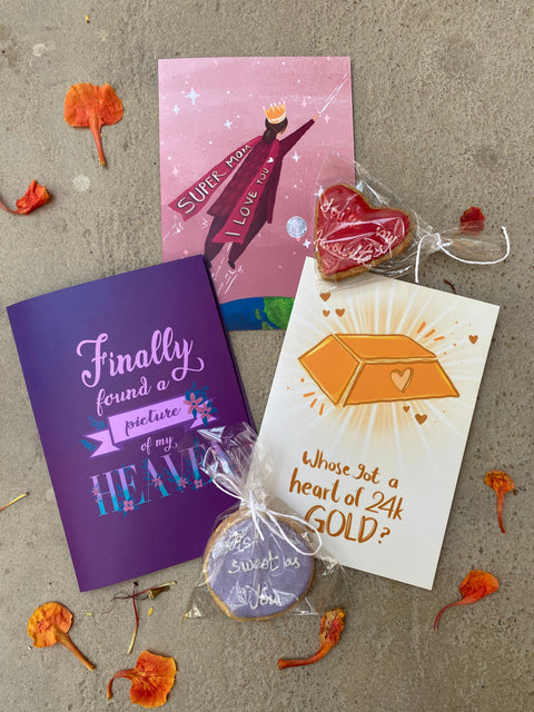 Picture a mirror-shaped greeting card adorned with vibrant hues and a smiling design. When opened, this card reveals a reflective surface that mirrors the recipient's smile right back at them.
